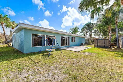 1851 SE Jackson Street Stuart FL 34997