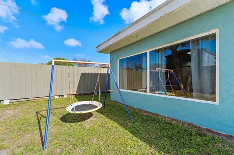 1851 SE Jackson Street Stuart FL 34997