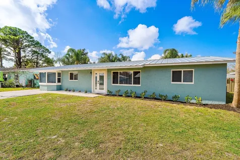 1851 SE Jackson Street Stuart FL 34997