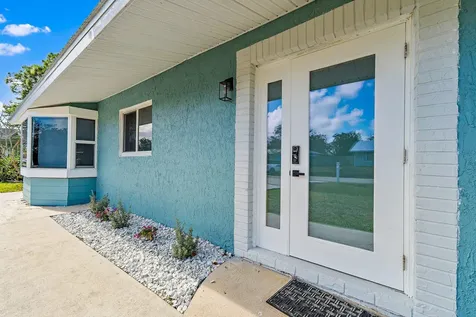 1851 SE Jackson Street Stuart FL 34997