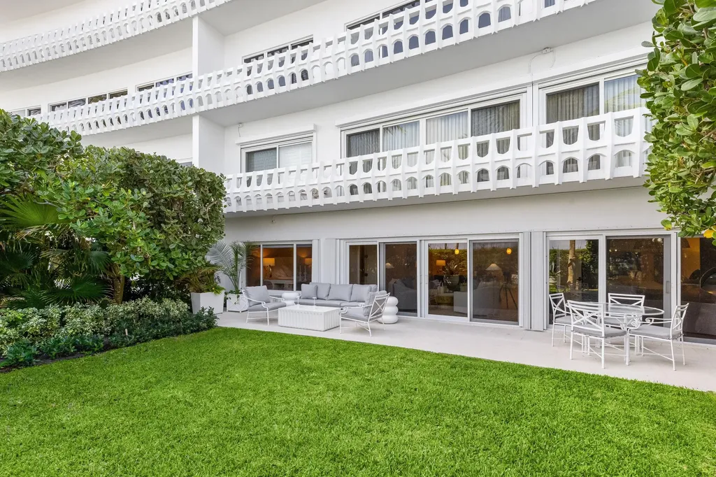 300 S Ocean Boulevard Palm Beach FL 33480