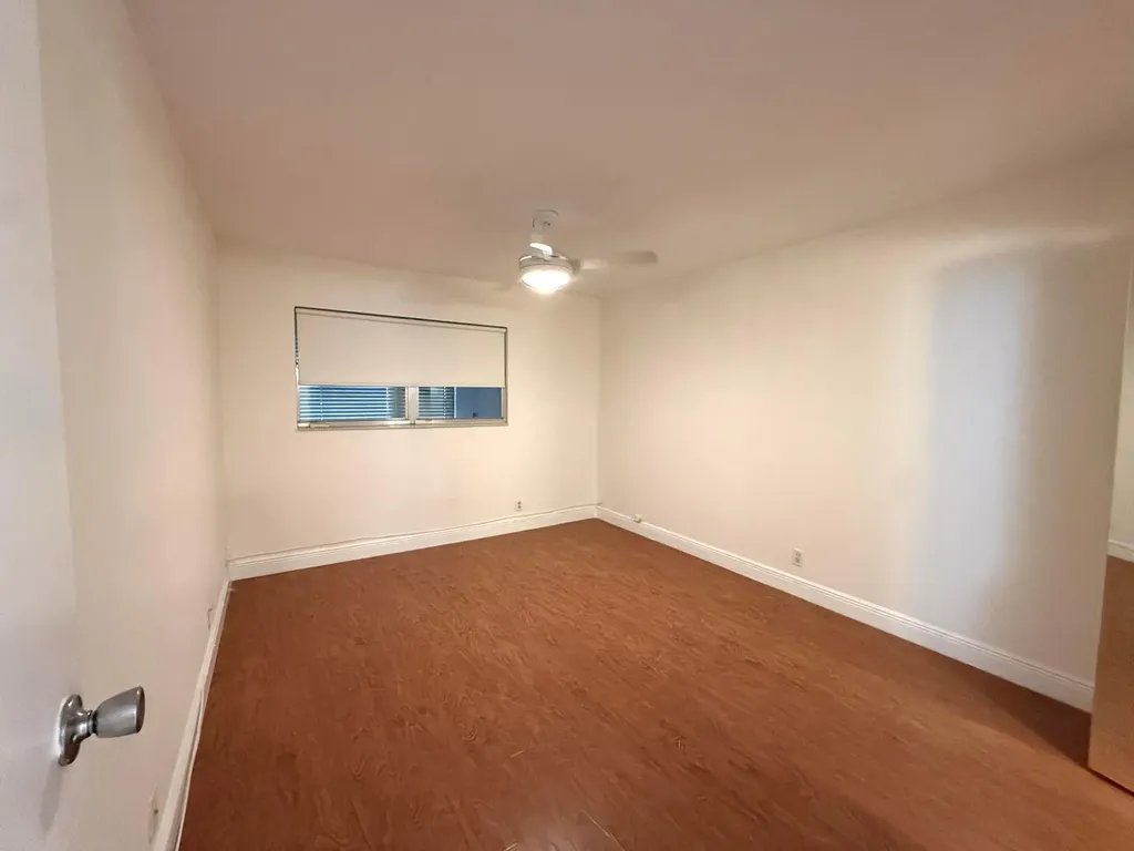 569 Monaco Delray Beach FL 33446