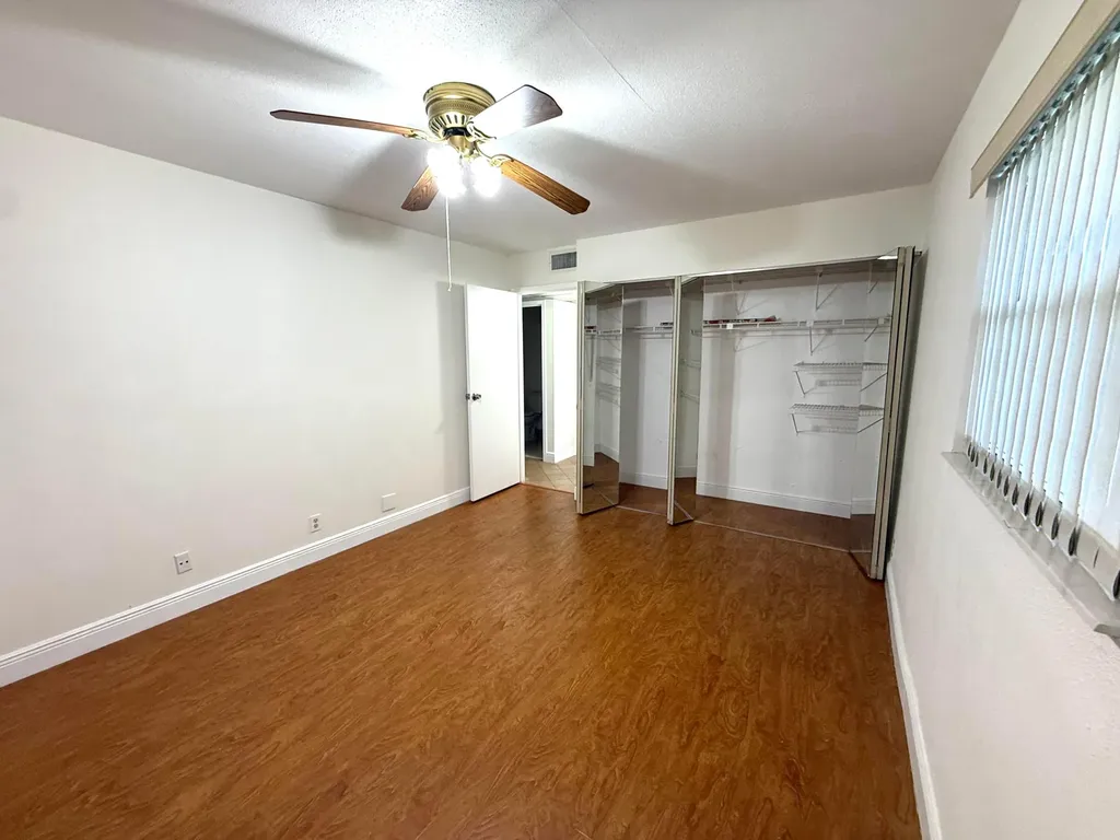 569 Monaco Delray Beach FL 33446