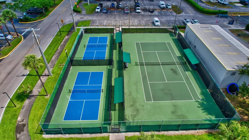 569 Monaco Delray Beach FL 33446