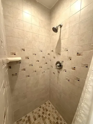 569 Monaco L Delray Beach FL 33446