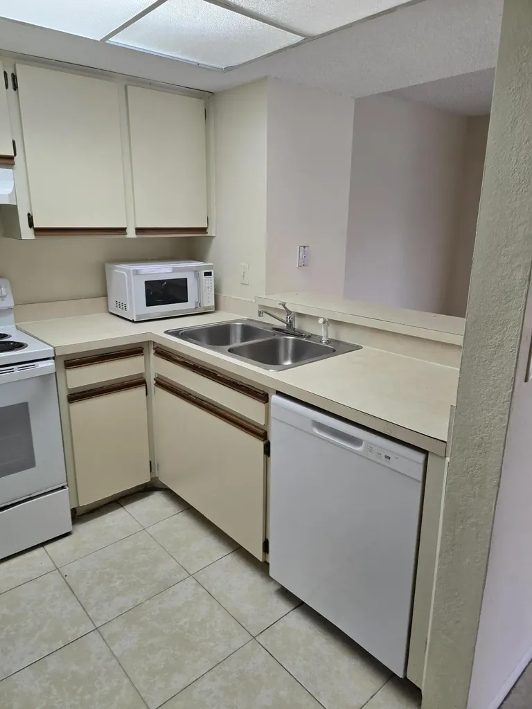 1520 SE Royal Green Circle Port St Lucie FL 34952