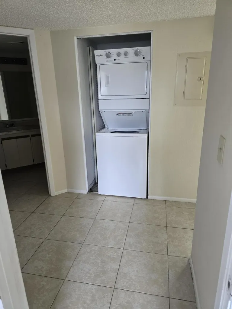 1520 SE Royal Green Circle Port St Lucie FL 34952