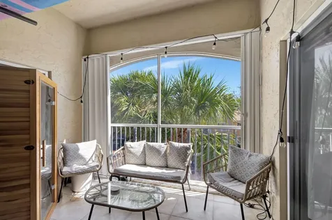 284 Village Boulevard Tequesta FL 33469