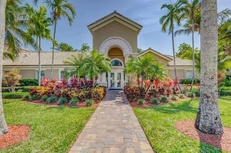 284 Village Boulevard Tequesta FL 33469
