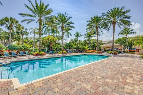 284 Village Boulevard Tequesta FL 33469