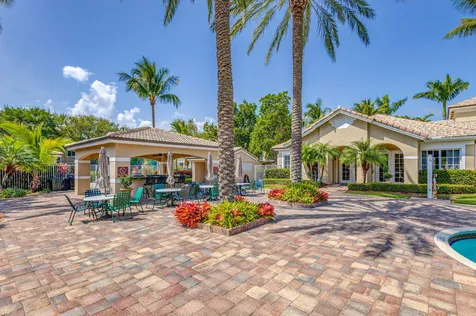 284 Village Boulevard Tequesta FL 33469