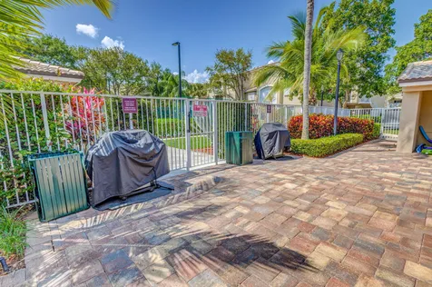 284 Village Boulevard Tequesta FL 33469
