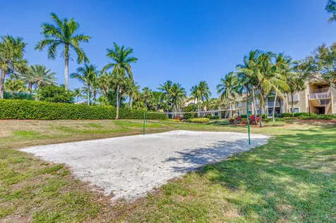 284 Village Boulevard Tequesta FL 33469