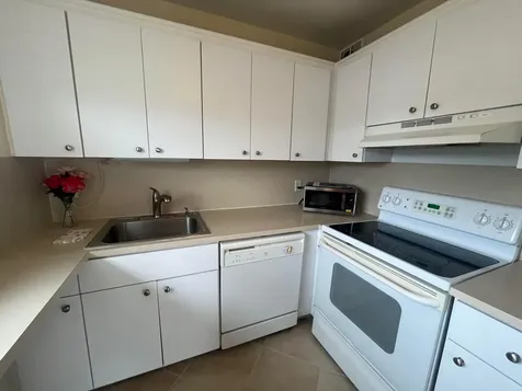 192 Monaco D Delray Beach FL 33446