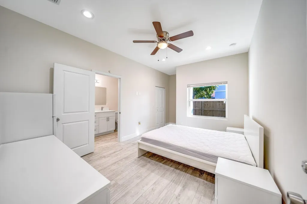 2710 Nokomis Avenue West Palm Beach FL 33409