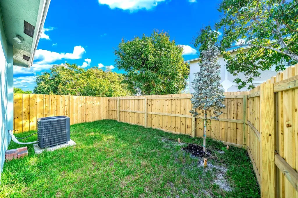 2710 Nokomis Avenue West Palm Beach FL 33409