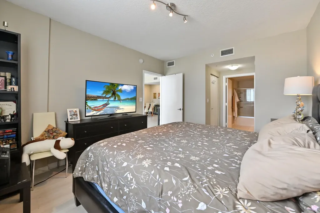 18800 NE 29th Avenue Aventura FL 33180