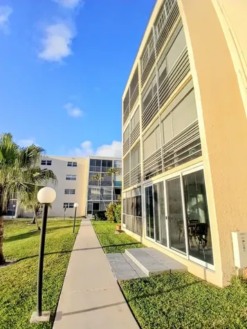 1024 SE 5th Avenue Dania Beach FL 33004