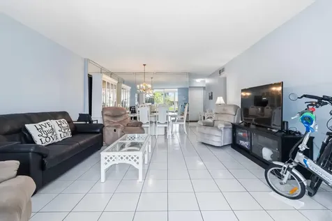 1024 SE 5th Avenue Dania Beach FL 33004