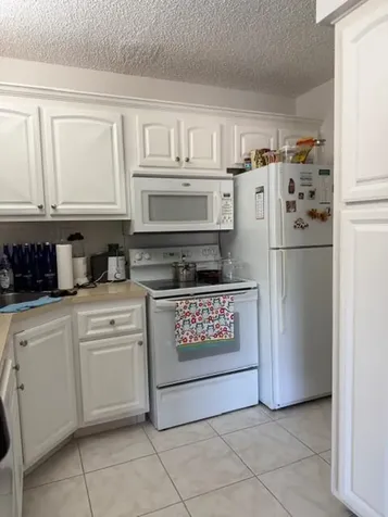 812 Sky Pine Way Greenacres FL 33415