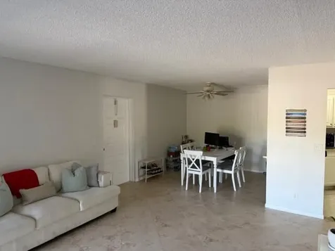 812 Sky Pine Way Greenacres FL 33415