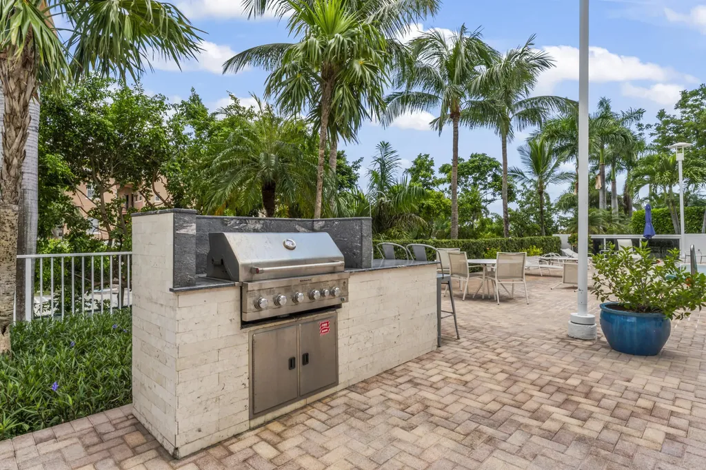 1617 N Flagler Drive West Palm Beach FL 33407