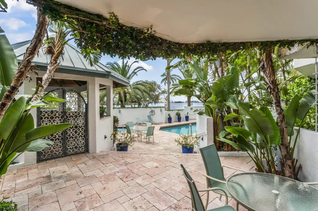 1617 N Flagler Drive West Palm Beach FL 33407