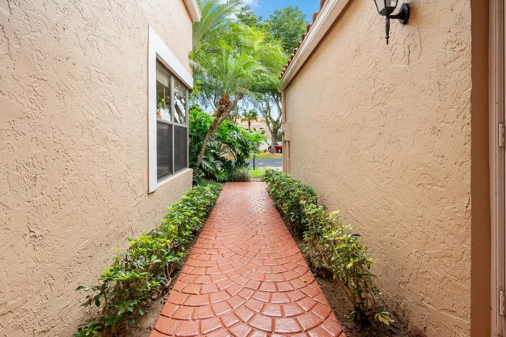 22675 Meridiana Drive Boca Raton FL 33433