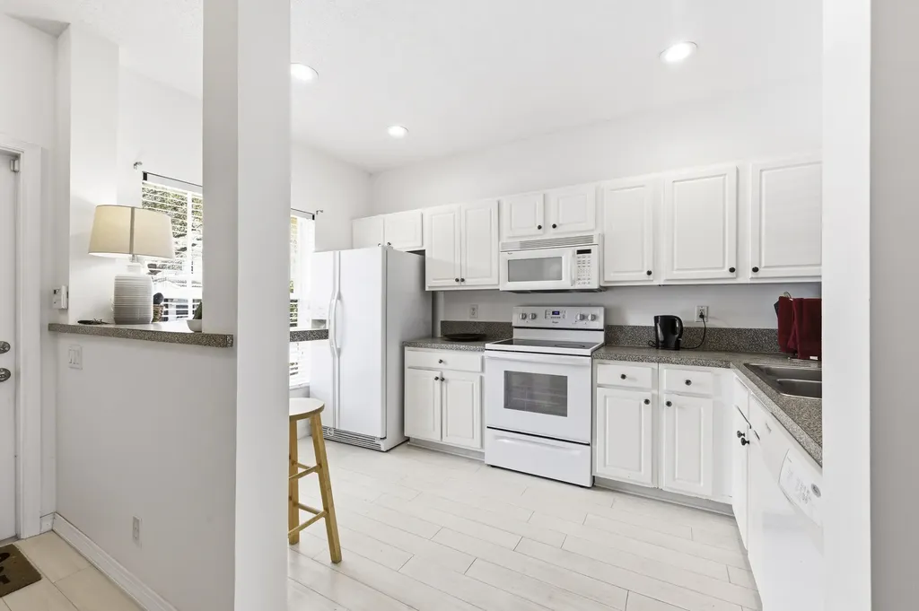 5072 Palmbrooke Circle West Palm Beach FL 33417