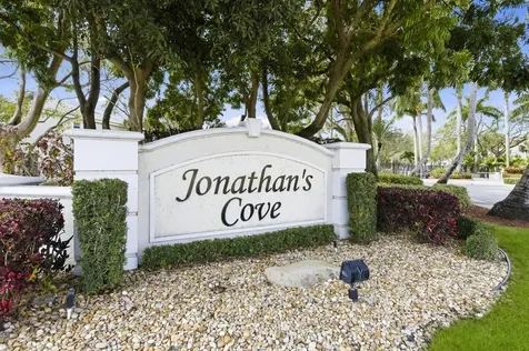 5072 Palmbrooke Circle West Palm Beach FL 33417