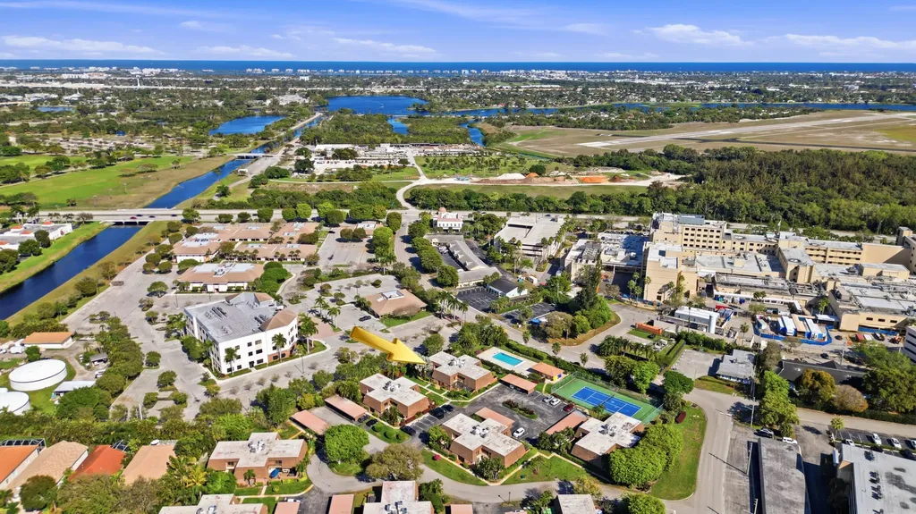 9 Atrium Circle Atlantis FL 33462