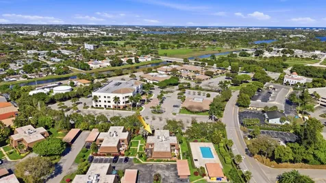 9 Atrium Circle Atlantis FL 33462