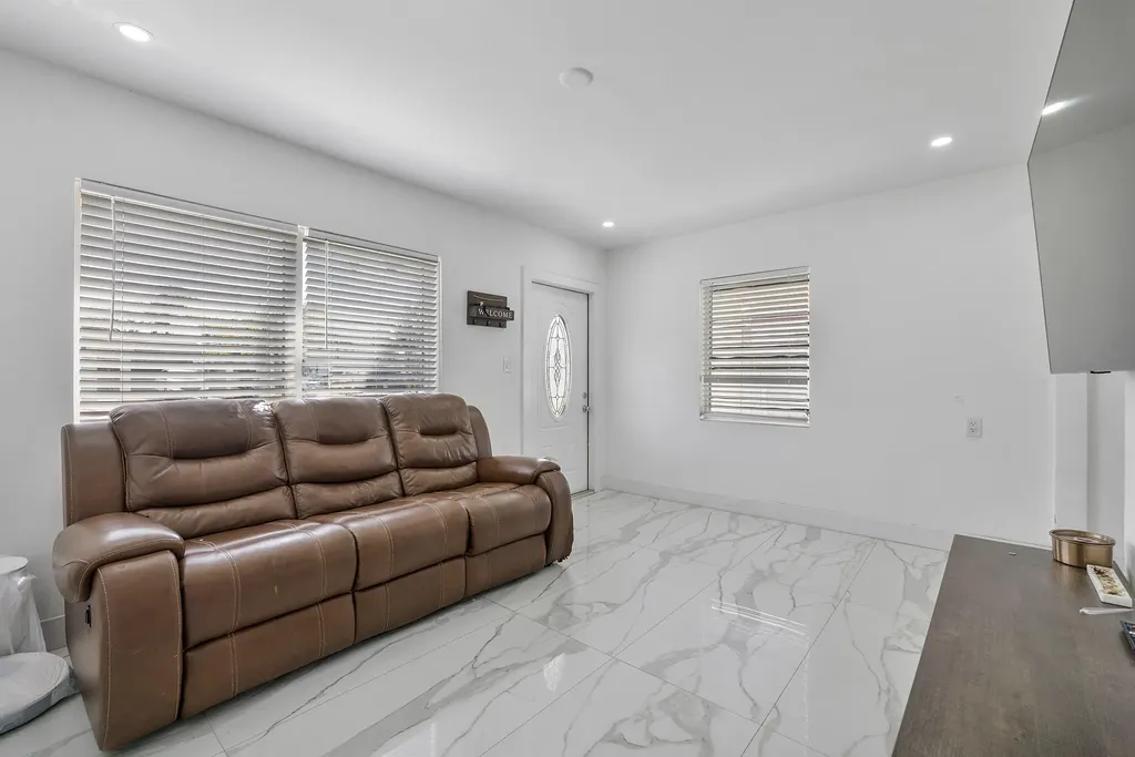 3125 SW 12th Place Fort Lauderdale FL 33312
