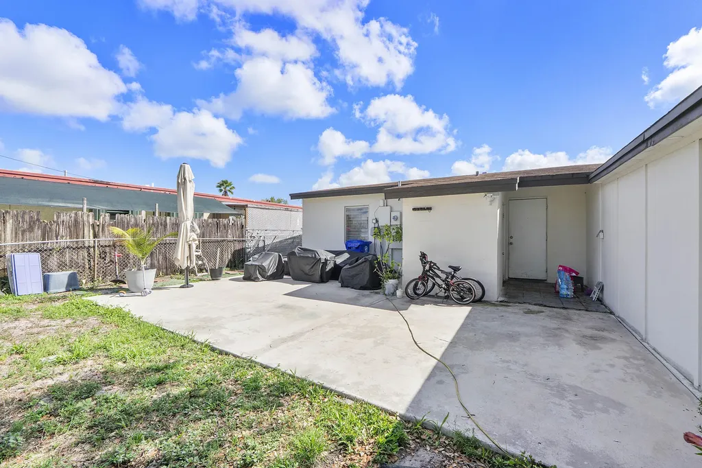 3125 SW 12th Place Fort Lauderdale FL 33312