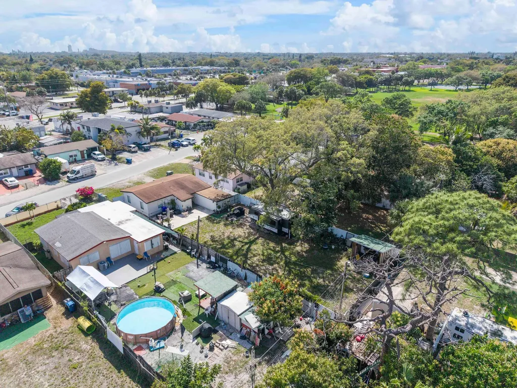 3125 SW 12th Place Fort Lauderdale FL 33312