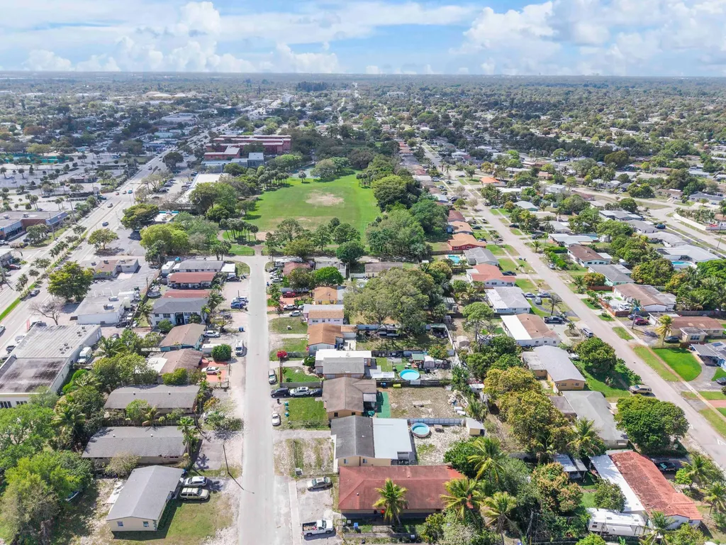 3125 SW 12th Place Fort Lauderdale FL 33312