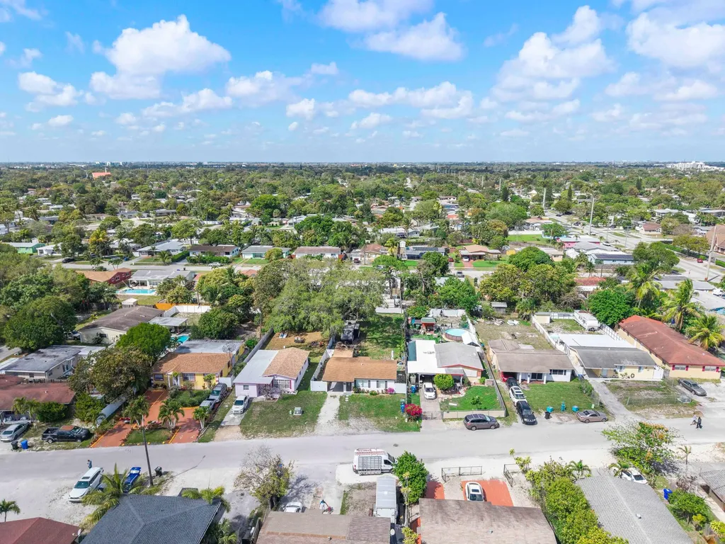 3125 SW 12th Place Fort Lauderdale FL 33312