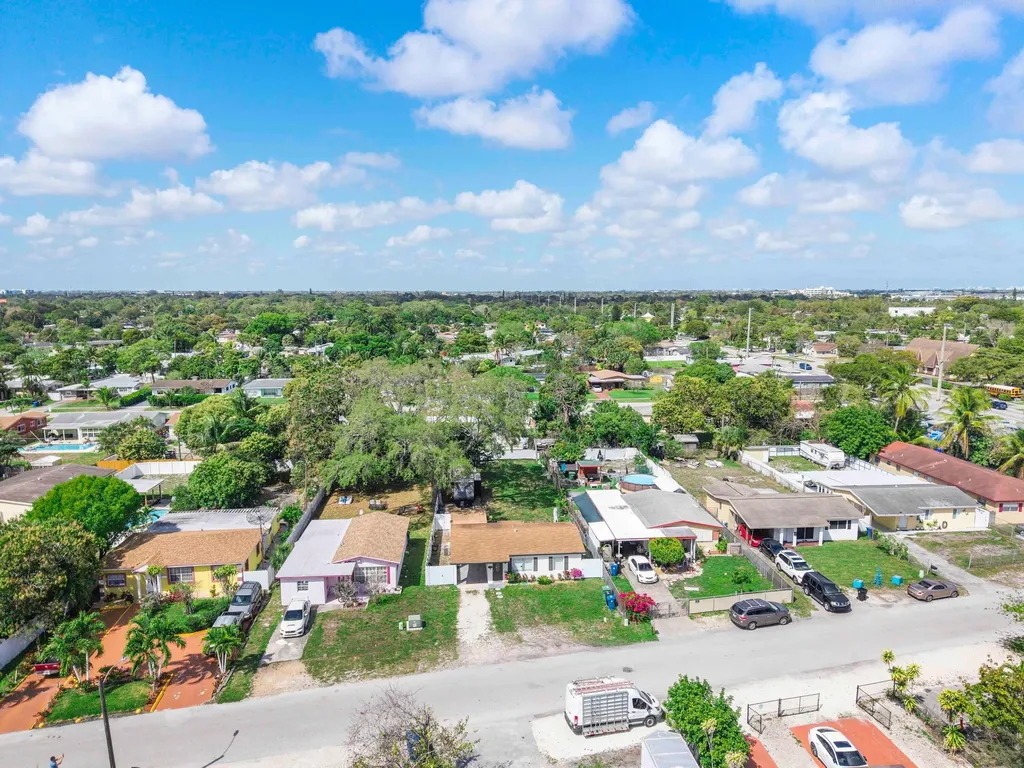 3125 SW 12th Place Fort Lauderdale FL 33312