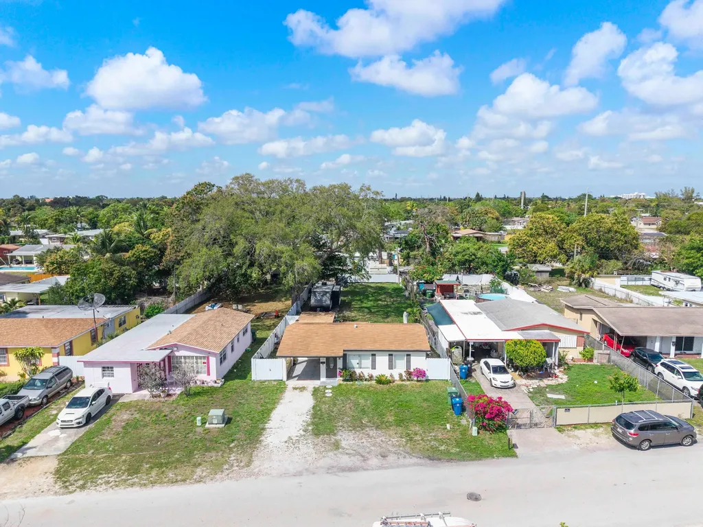 3125 SW 12th Place Fort Lauderdale FL 33312
