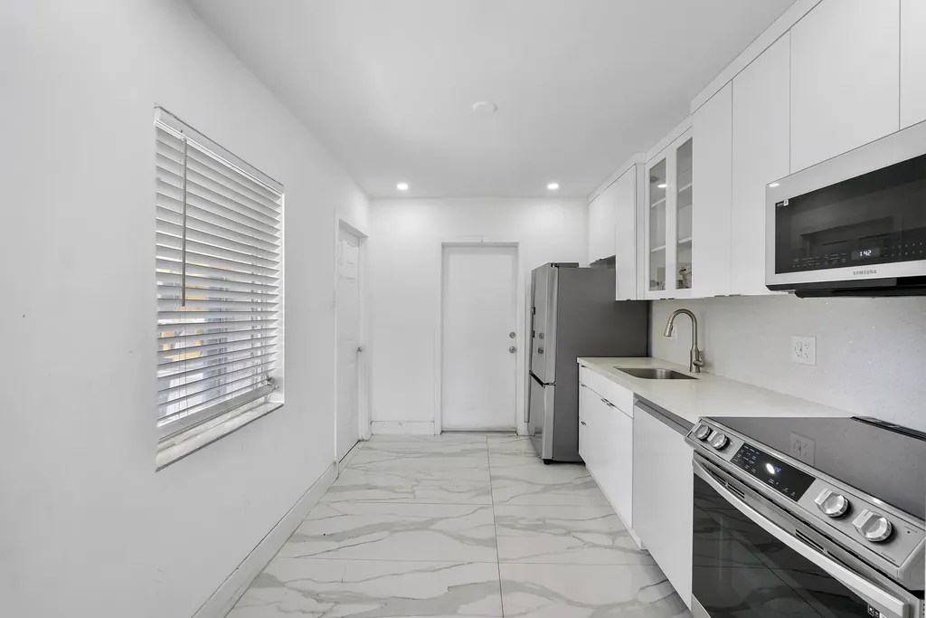 3125 SW 12th Place Fort Lauderdale FL 33312