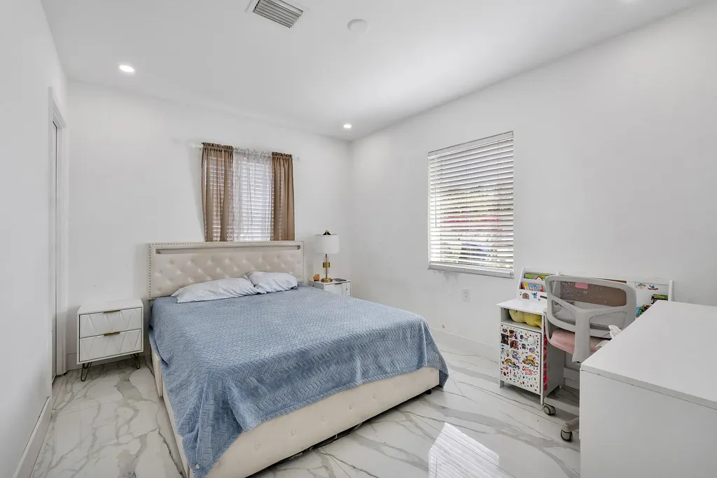 3125 SW 12th Place Fort Lauderdale FL 33312