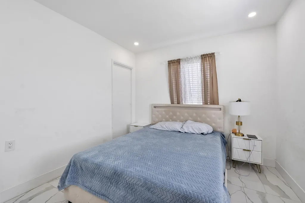 3125 SW 12th Place Fort Lauderdale FL 33312