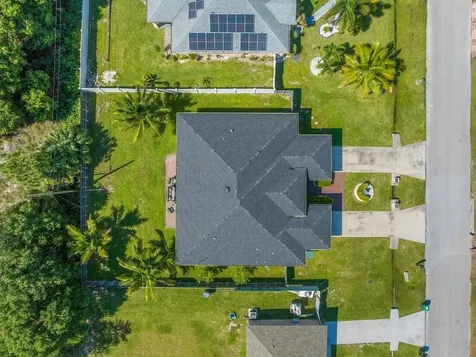 914 SW Mccracken Avenue Port St Lucie FL 34953