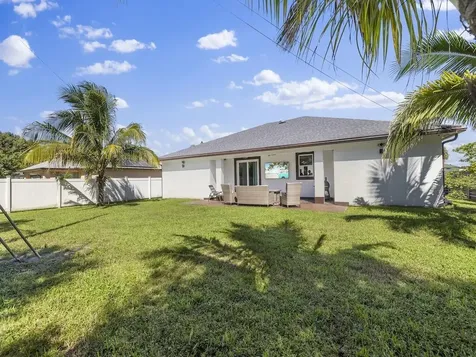 914 SW Mccracken Avenue Port St Lucie FL 34953