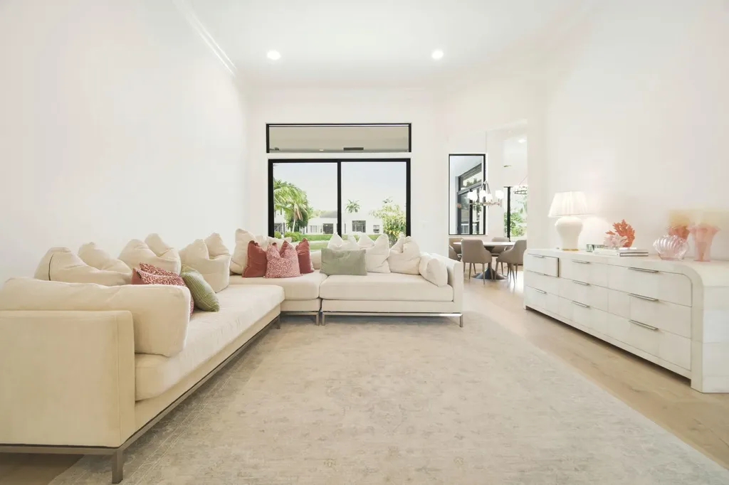 10995 Whitehawk Street Plantation FL 33324