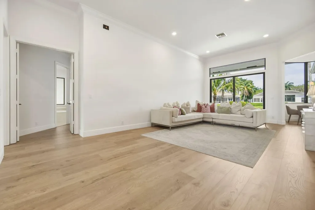 10995 Whitehawk Street Plantation FL 33324
