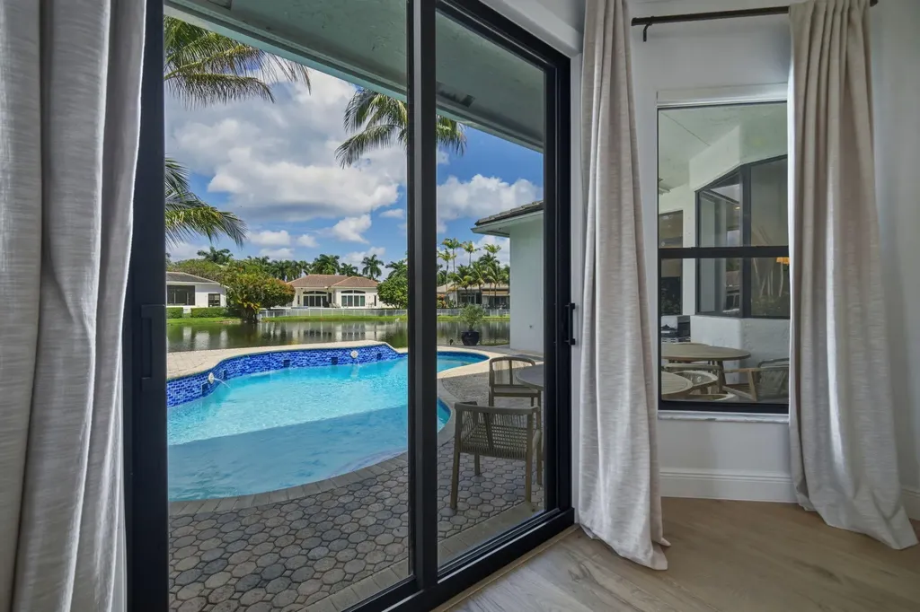 10995 Whitehawk Street Plantation FL 33324
