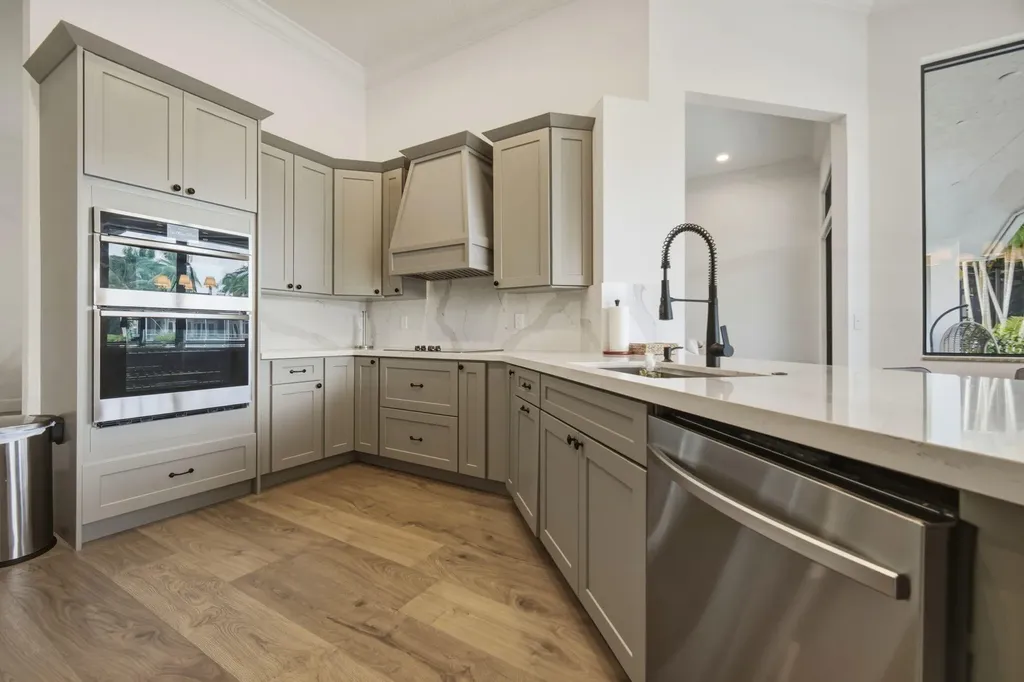 10995 Whitehawk Street Plantation FL 33324