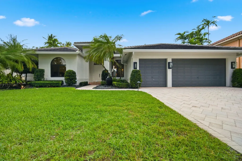10995 Whitehawk Street Plantation FL 33324