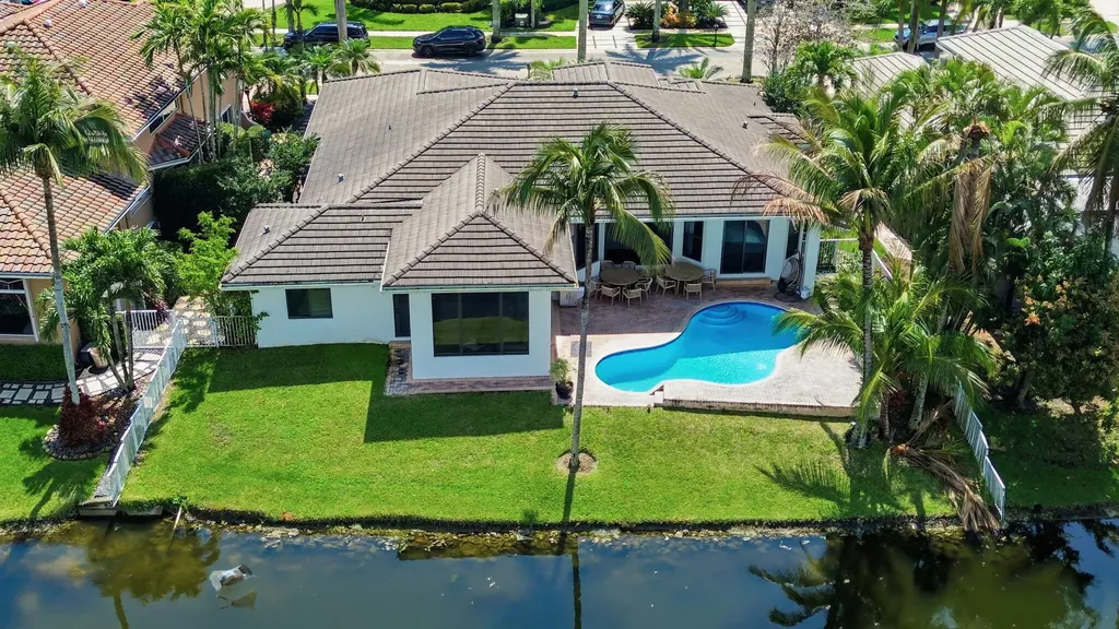 10995 Whitehawk Street Plantation FL 33324